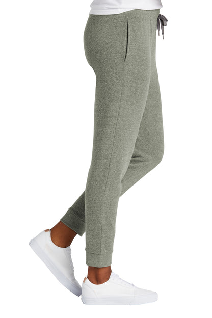 District Women's Perfect Tri Fleece Jogger DT1310